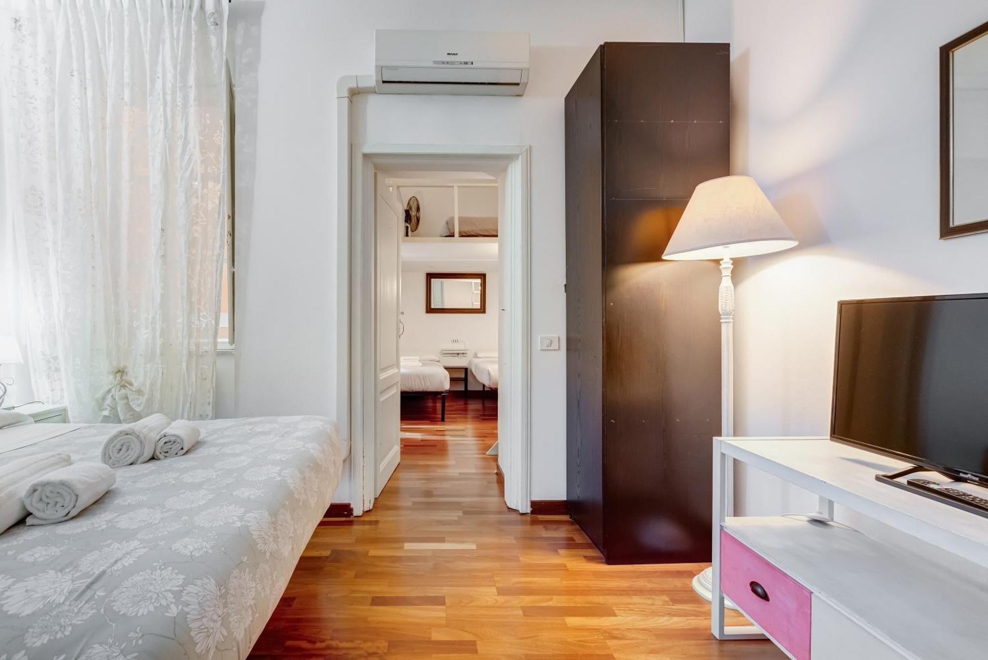 Centro Roma Trastevere Lovely House ภายนอก รูปภาพ